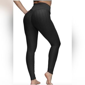 Butt-Lifting Scrunch Booty Leggings